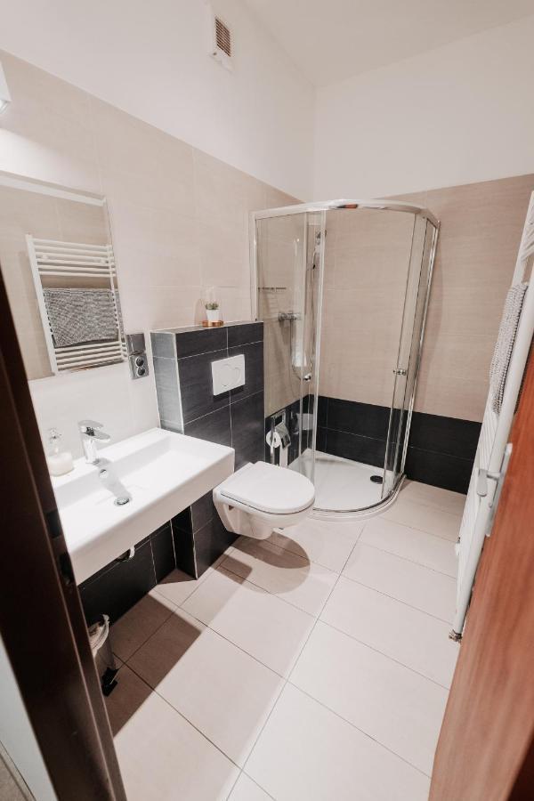 Elegant Studio, 400M From The Square Daire Plzeň Dış mekan fotoğraf
