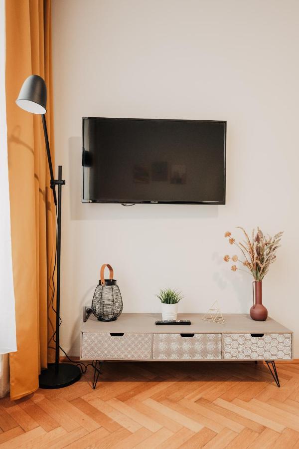 Elegant Studio, 400M From The Square Daire Plzeň Dış mekan fotoğraf